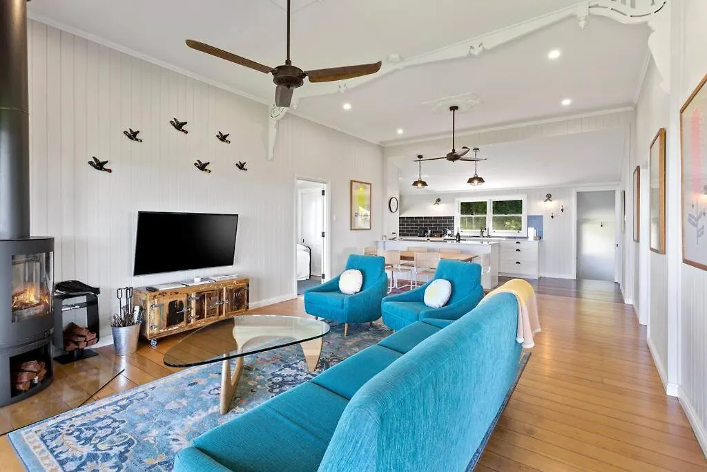 Chalet The Quince Cottage - 1 Bedroom Ravensbourne Australia