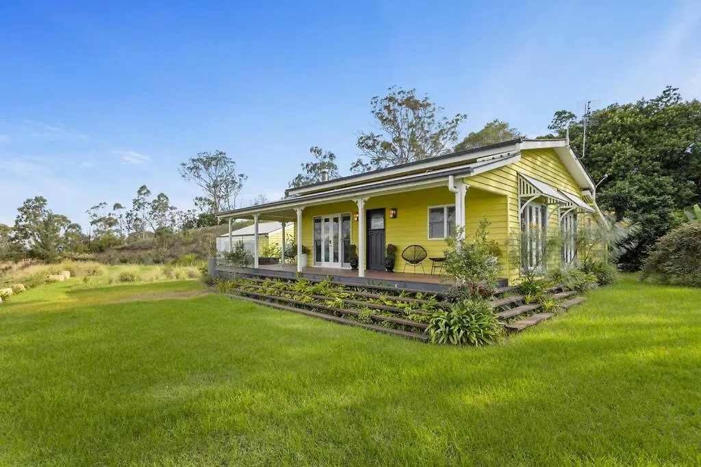 The Quince Cottage - 1 Bedroom Ravensbourne Australia