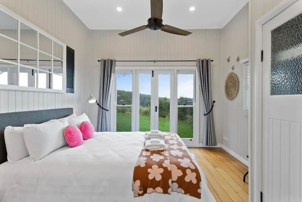 Chalet The Quince Cottage - 1 Bedroom Ravensbourne